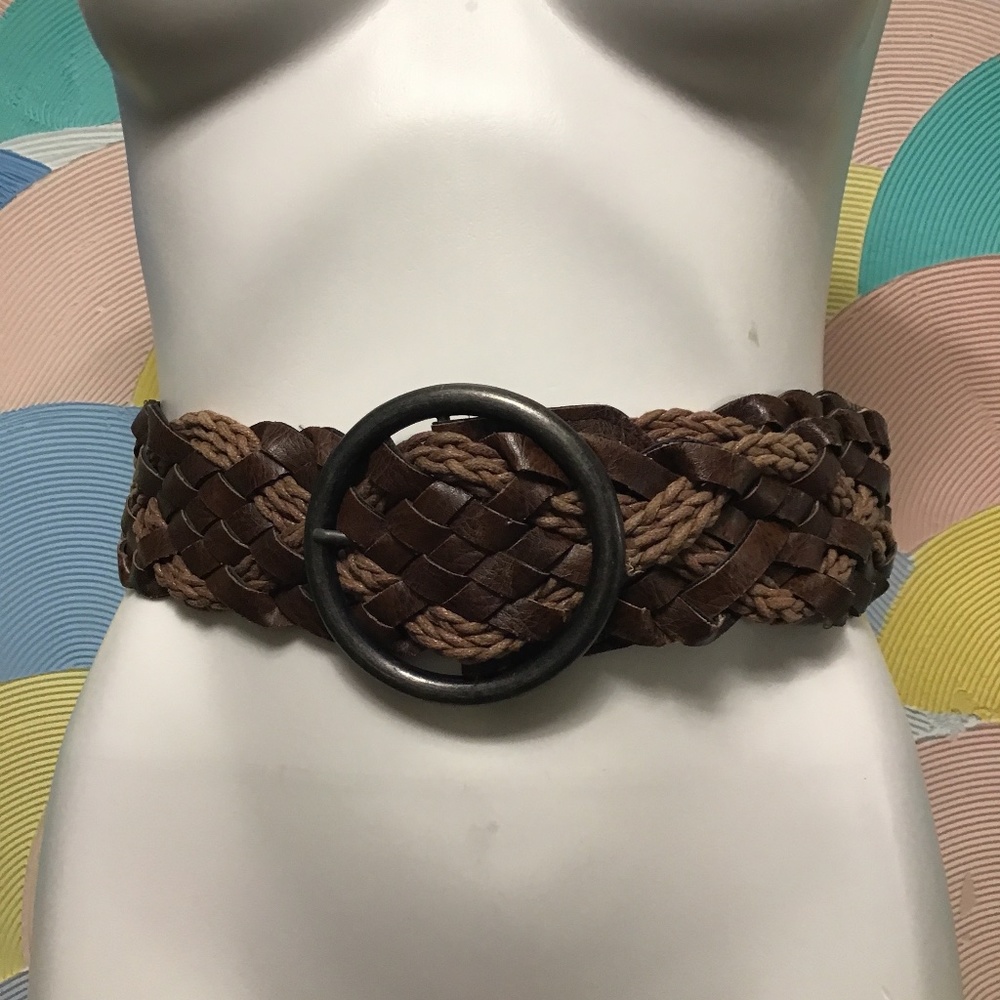 YMI woman belt